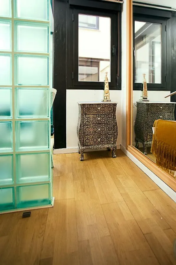 Quiet & Exclusive Apartment Historic Center 말라가